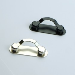 2pcs Magnetic Eyeglasses Clip Holder
